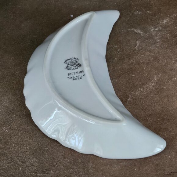 Lefton "TO A WILD ROSE" Half Moon Side Bone Dishes Set of 4 - Picture 7 of 8